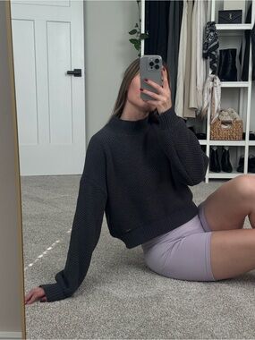 Hollister navy knit sweater